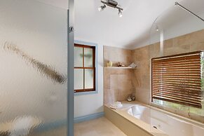 Barney Creek Vineyard Cottages