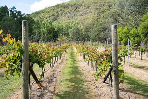 Barney Creek Vineyard Cottages