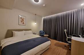 Browndot Hotel