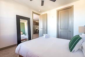 CozySuites at Town Lake