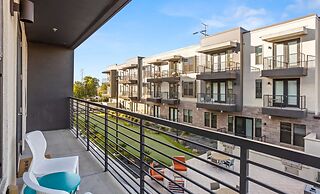 CozySuites at Town Lake