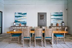 CozySuites at Town Lake