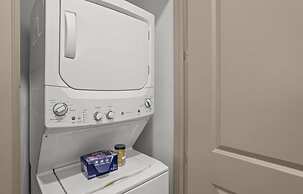 CozySuites at Town Lake