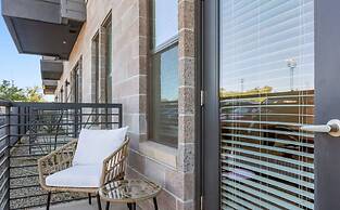 CozySuites at Town Lake