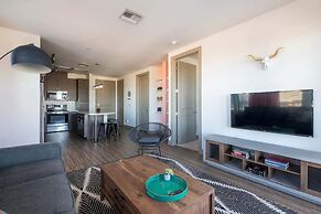 CozySuites at Town Lake