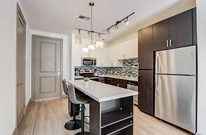 CozySuites at Town Lake