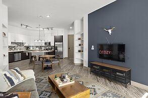CozySuites at Town Lake