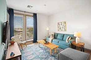 CozySuites at Town Lake