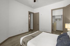 CozySuites at Town Lake