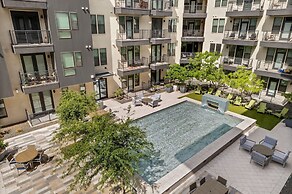 CozySuites at Town Lake