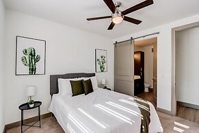 CozySuites at Town Lake