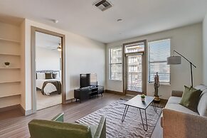 CozySuites at Town Lake