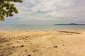 Private pool 3BDR villa beach at 200m