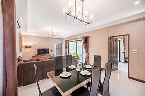 Private pool 3BDR villa beach at 200m