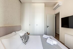IO SUITES