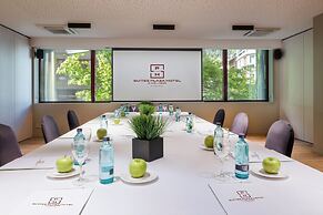 Suites Plaza Hotel & Wellness