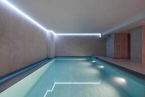 Suites Plaza Hotel & Wellness