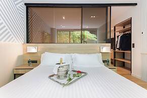 Suites Plaza Hotel & Wellness