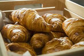 Suites Plaza Hotel & Wellness