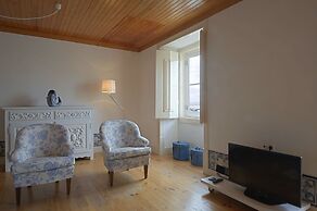 Portas do Teatro Apartments