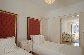 Portas do Teatro Apartments