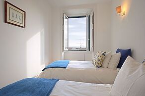 Portas do Teatro Apartments