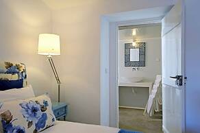 Portas do Teatro Apartments