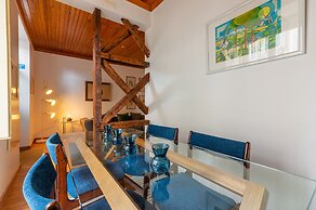 Portas do Teatro Apartments