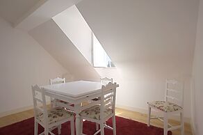 Portas do Teatro Apartments