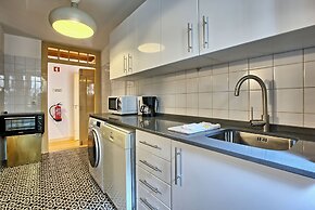 Portas do Teatro Apartments