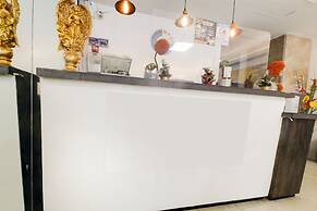 OYO 902 Comfy Inn Manila