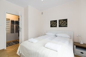 Kosińskiego Apartment Poznań by Renters