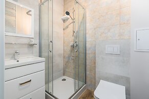 Kosińskiego Apartment Poznań by Renters