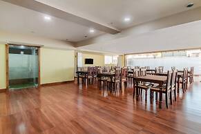 Treebo Sonal Palace, Near Umaid Bhawan Palace