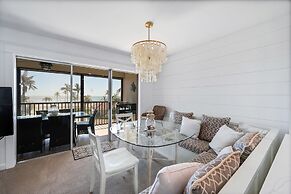 Magnificent Gulf View Condo 2 Bedroom Condo by RedAwning