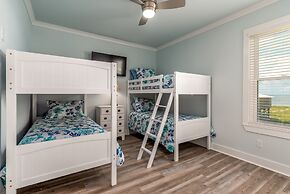 Southern Ties - 2338 Bienville 4 Bedroom Home by RedAwning