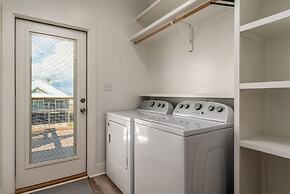 Southern Ties - 2338 Bienville 4 Bedroom Home by RedAwning