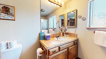 Snowflower #87 2 Bedroom Condo by RedAwning