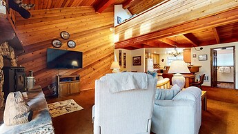 Snowflower #87 2 Bedroom Condo by RedAwning