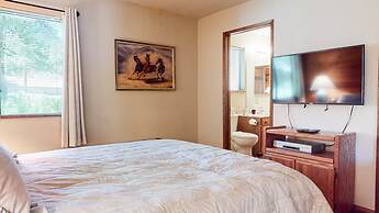 Snowflower #87 2 Bedroom Condo by RedAwning