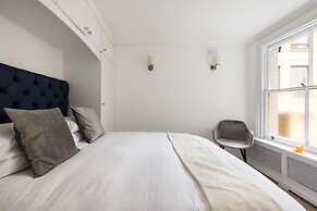 Luxury 2-bed Apartment in Knightsbridge