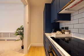 Luxury 2-bed Apartment in Knightsbridge