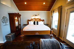 Starlight Haven Hot Springs