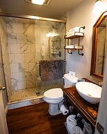 Starlight Haven Hot Springs