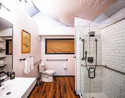 Starlight Haven Hot Springs