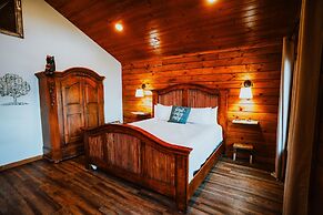 Starlight Haven Hot Springs