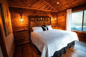 Starlight Haven Hot Springs