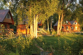 Riverside Cabins