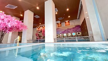 The Yanné, Onsen Hotel