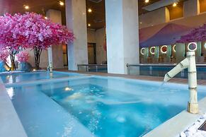 The Yanné, Onsen Hotel